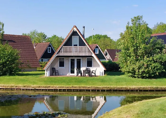 Luxe 6-Persoons Vakantiewoning Gramsbergs Huuske