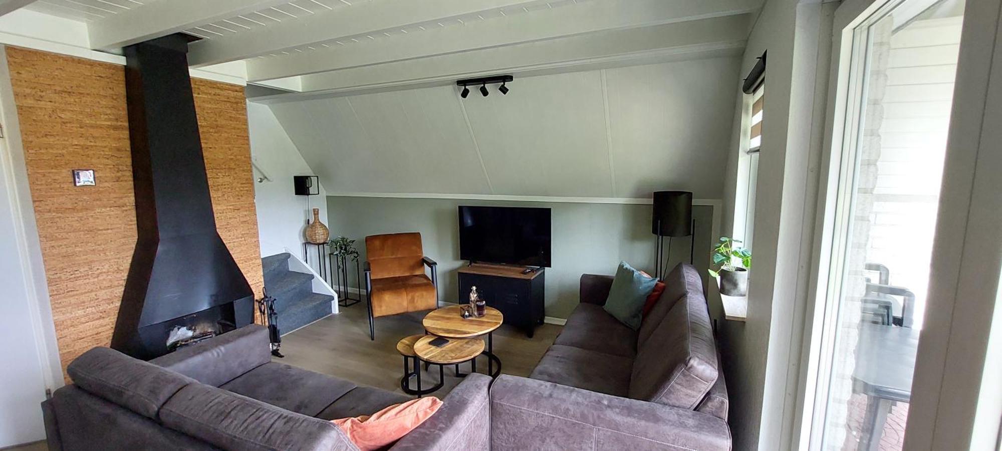 Luxe 6-persoons Vakantiewoning Gramsbergs Huuske * Gramsbergen